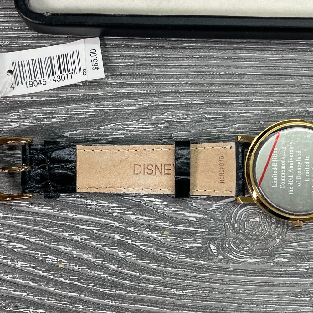 Vintage Disney Watch 40 Years of Adventure Disneyland Castle Limited 1625/2000 - Picture 8 of 12